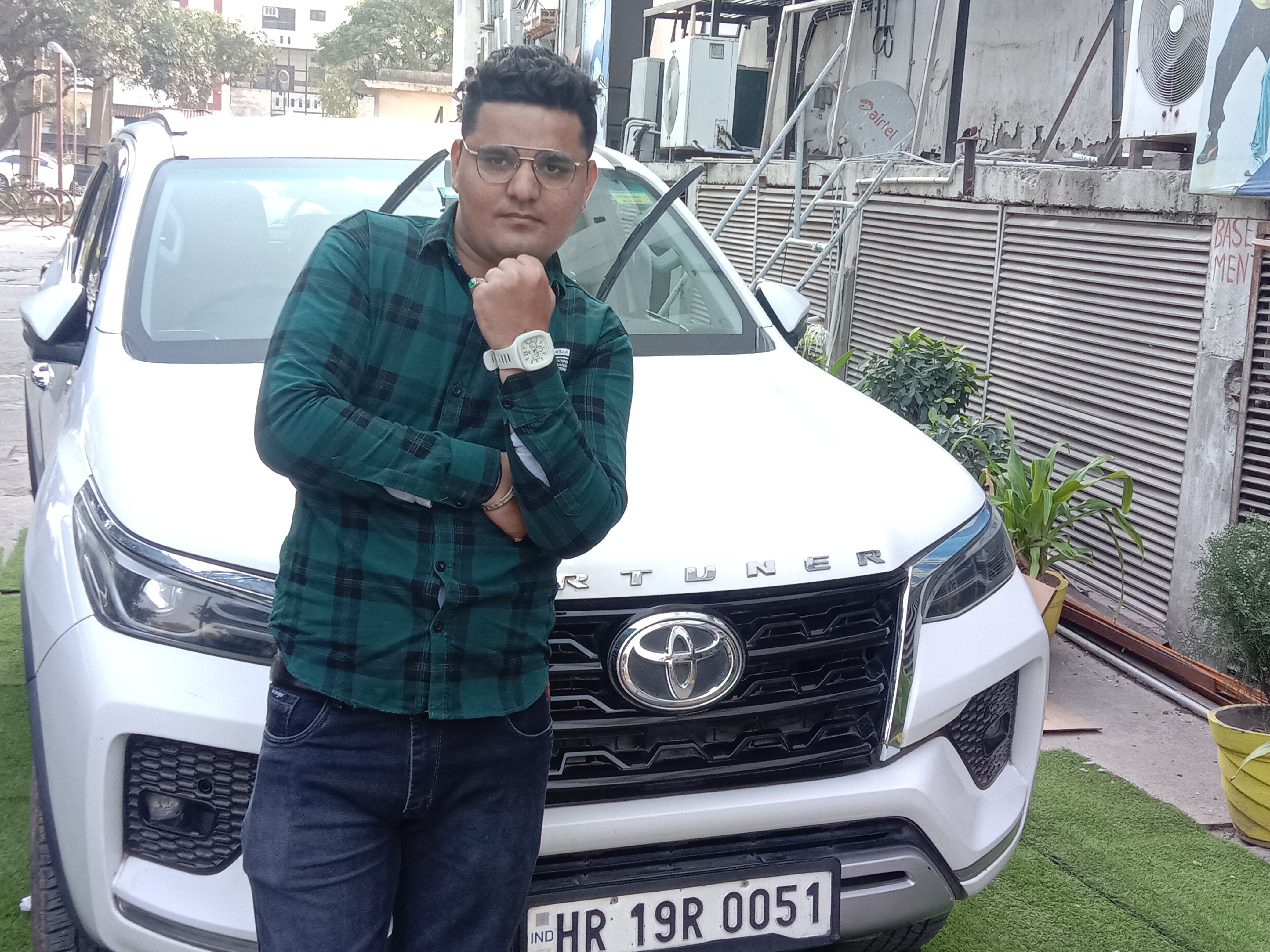 AADHi RAAT Aman Bhola